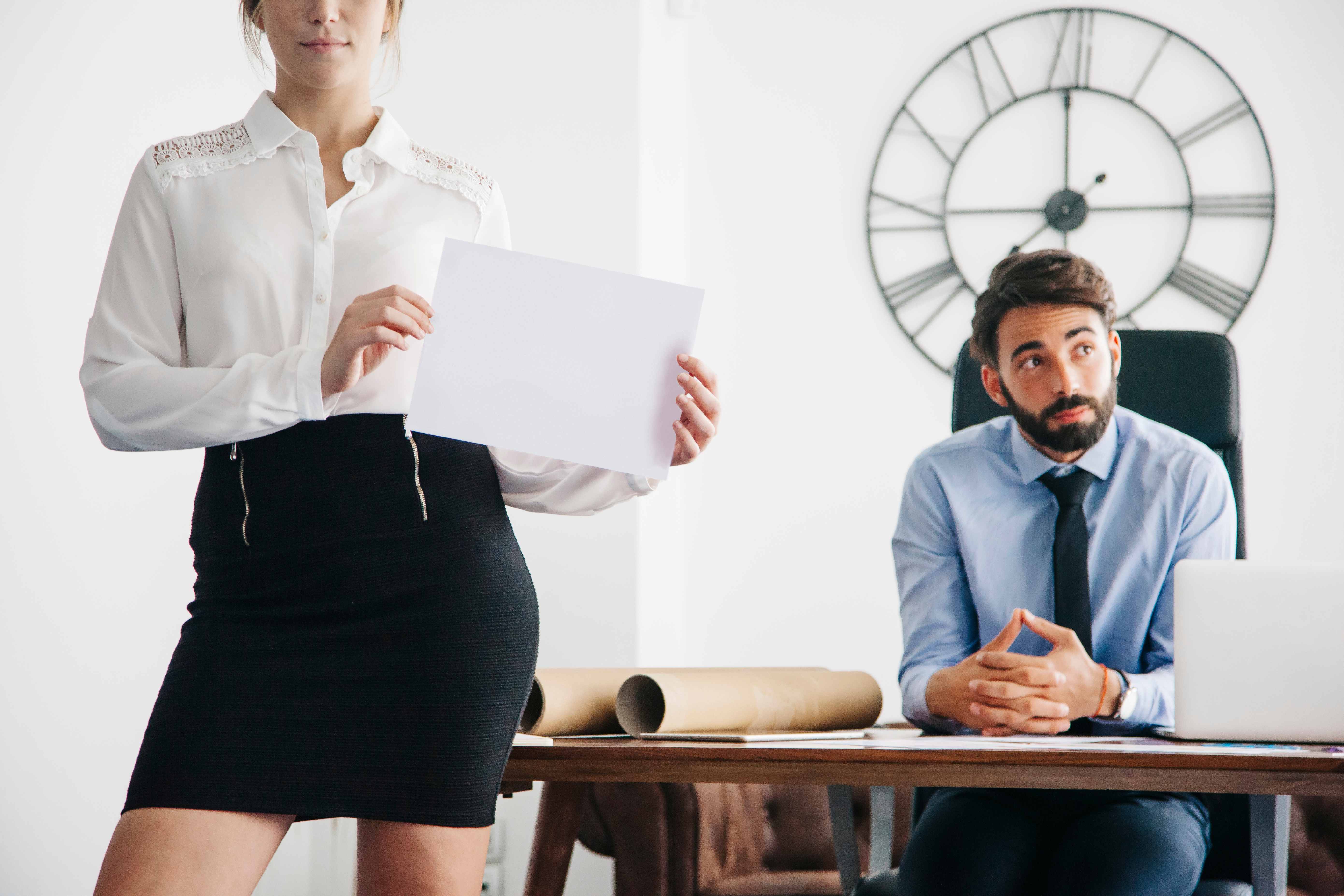 Определение сотрудников с преимущественным правом на оставление